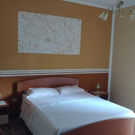 Il Sole Nel Cilento Bed & Breakfast Санта Мария ди Кастелабате Екстериор снимка