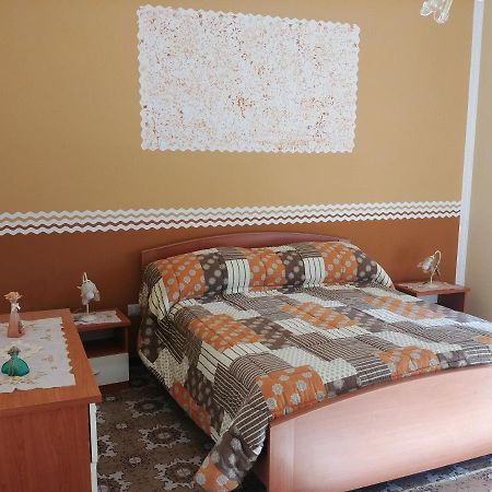 Il Sole Nel Cilento Bed & Breakfast Санта Мария ди Кастелабате Екстериор снимка